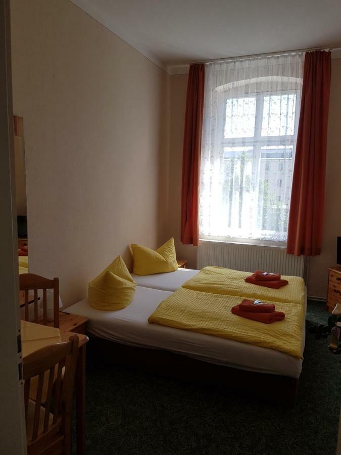 Pension Zum Birnbaum Brandenburg  Exterior photo