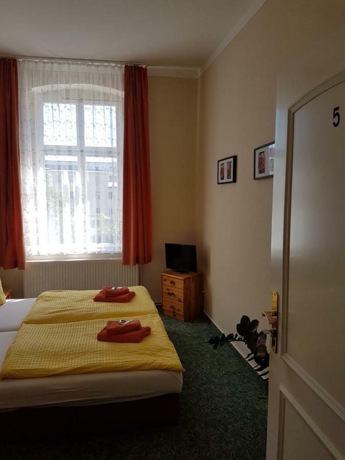 Pension Zum Birnbaum Brandenburg  Exterior photo