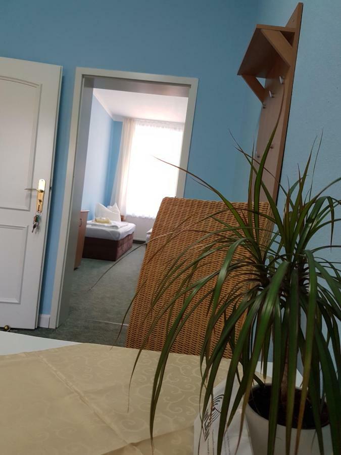 Pension Zum Birnbaum Brandenburg  Exterior photo